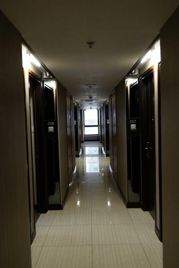 Cruise Hotel Kowloon  Buitenkant foto